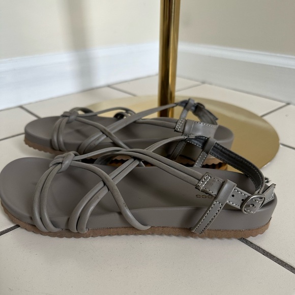 NWT Maurices Alexa Gray Tubular Sandal - Size 7 - Picture 4 of 6